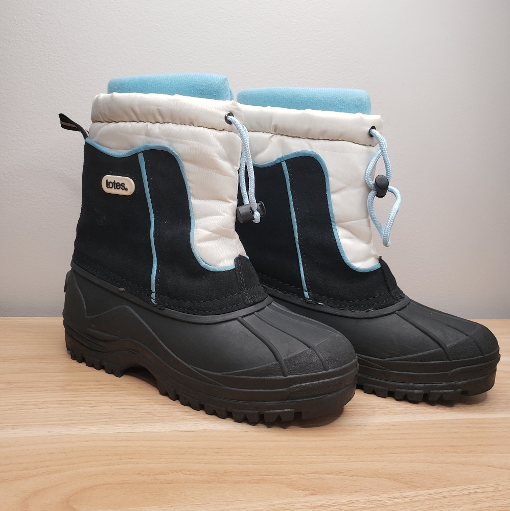 Totes Snow Boots l Black. white and blue | Size 8